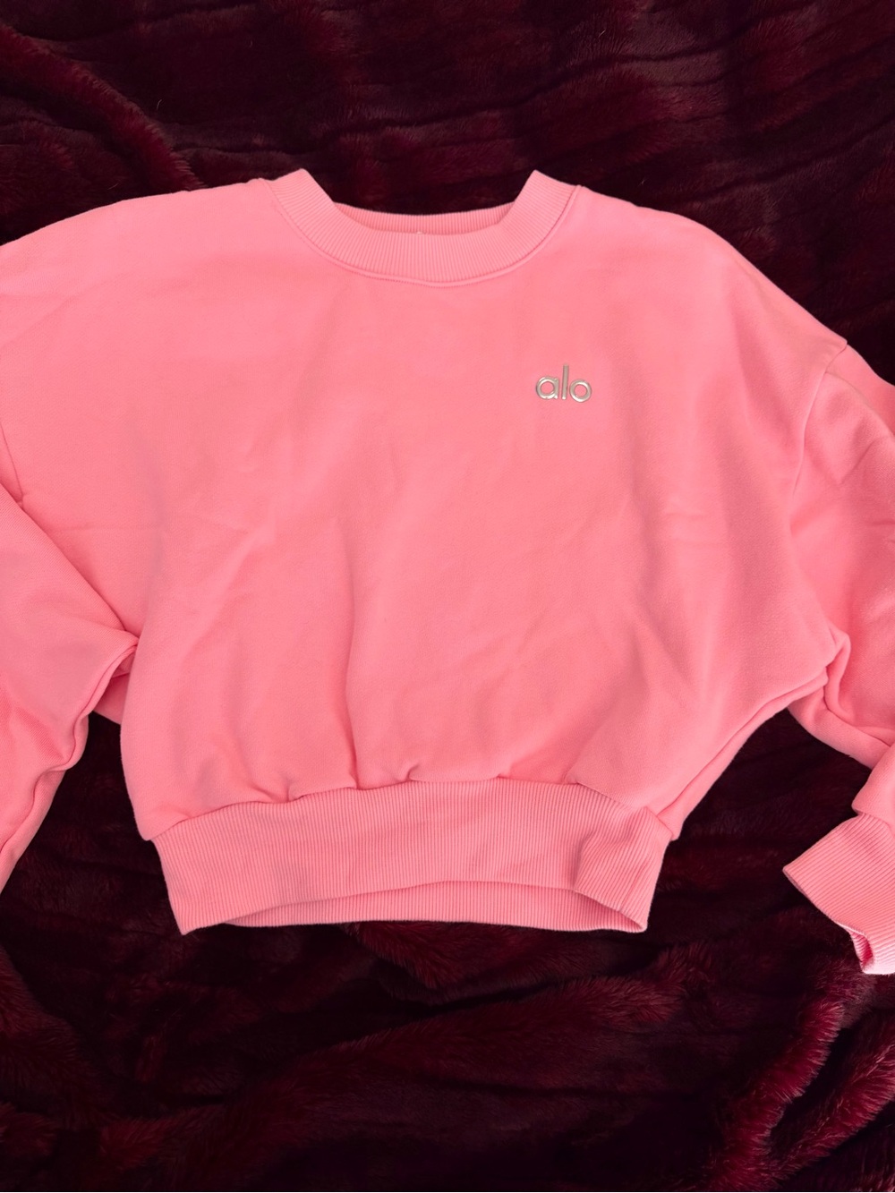 ALO Yoga Little Edition Neon Pink Bubblegum Women’s Cropped Crewneck
